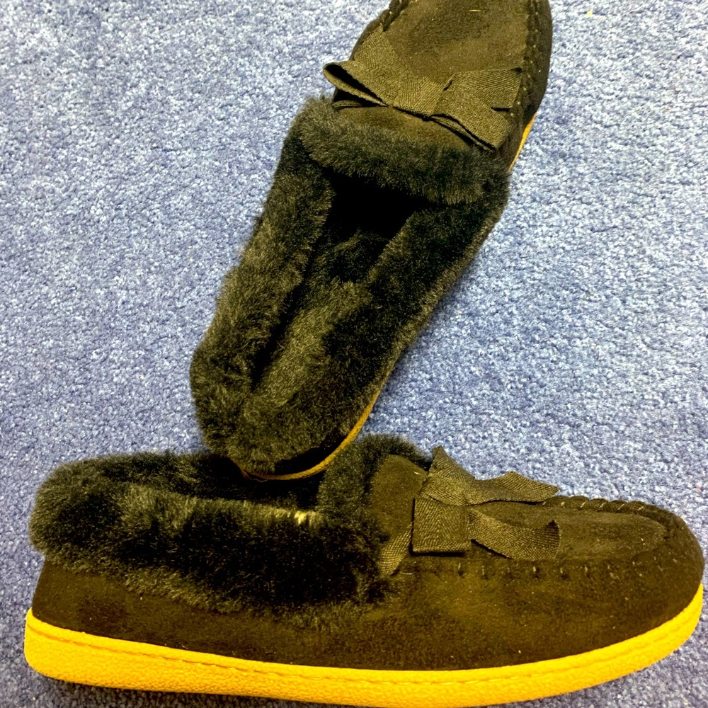 Sonoma 9/10 slippers new